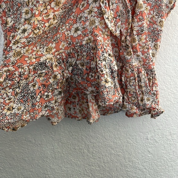 Patrons of Peace women’s floral summer short - Picture 4 of 9